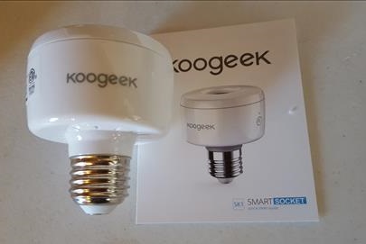 Review: Koogeek Smart Light Bulb Siri Socket Adapter WiFi Enabled SK-1