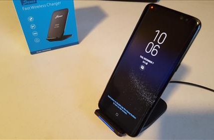 Review Seneo Type-C Fast Wireless Charger Phone 2