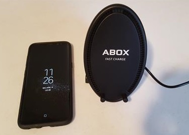 Review ABOX Qi Fast Wireless Charging Pad Stand with Cooling Fan S8 side