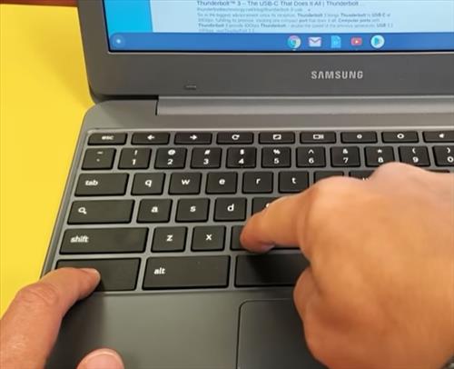 How To Copy and Paste on Chromebook Step 1