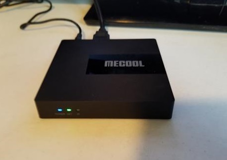 Review Mecool KM7 Android 11 TV box Overview